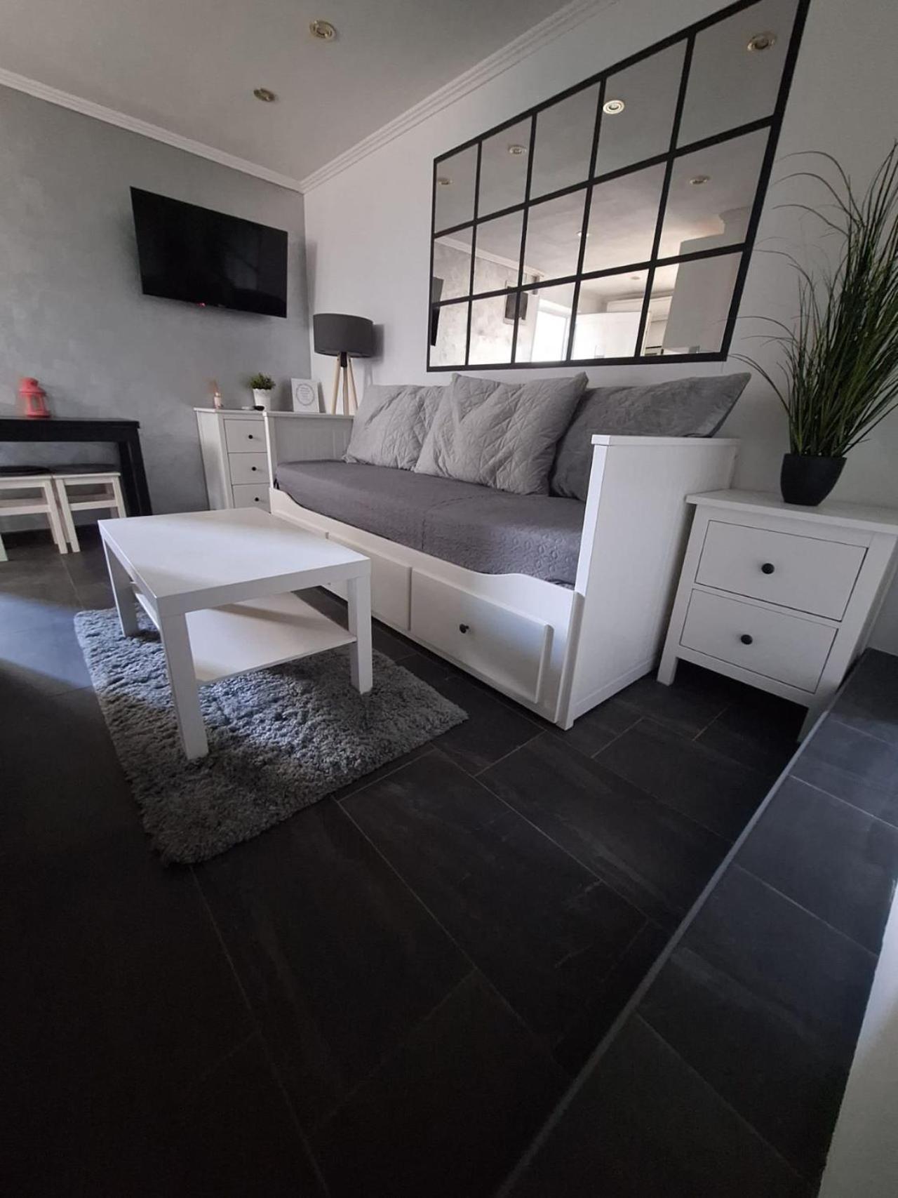 Apartment Lucy Zadar - Free Private Parking エクステリア 写真